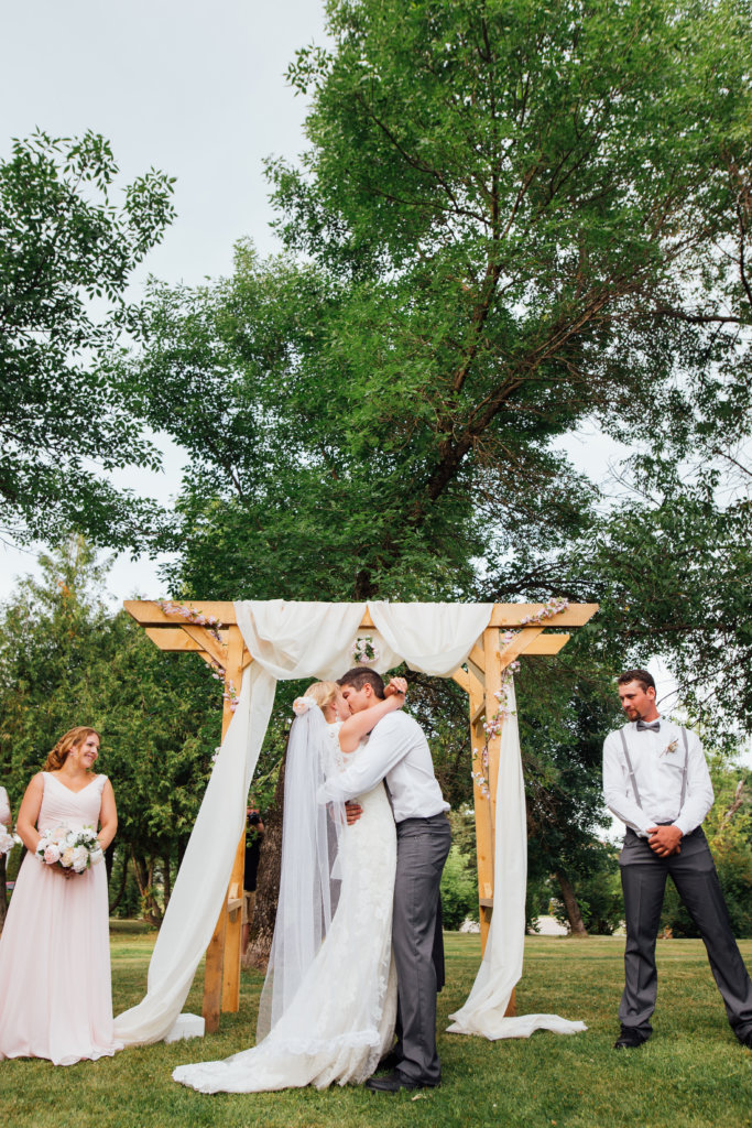 Iroquois Falls, ON • Candid Wedding Photos - 