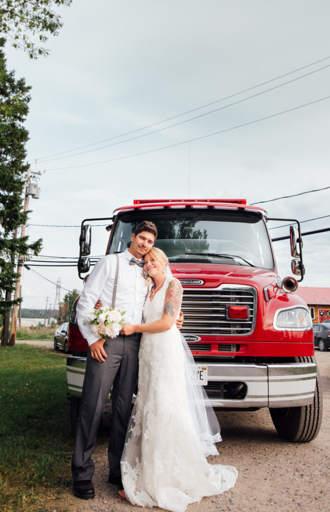 Iroquois Falls, ON • Candid Wedding Photos - 