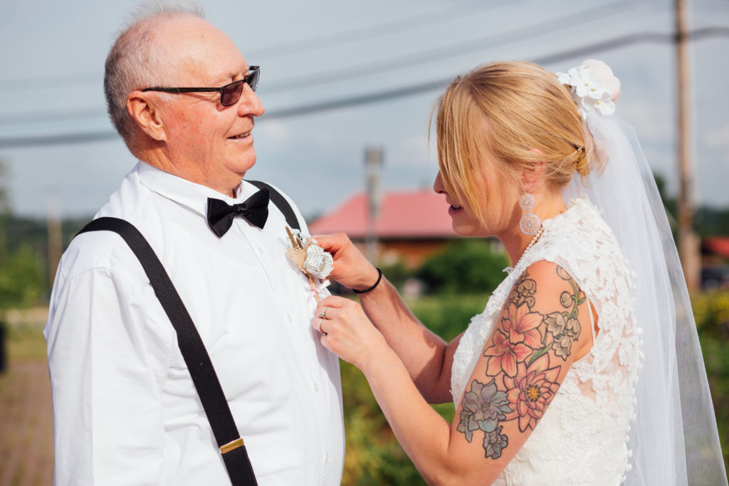 Iroquois Falls, ON • Candid Wedding Photos - 