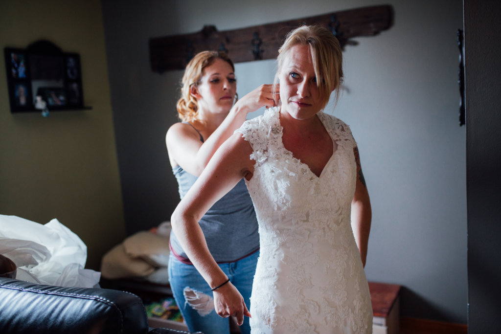 Iroquois Falls, ON • Candid Wedding Photos - 