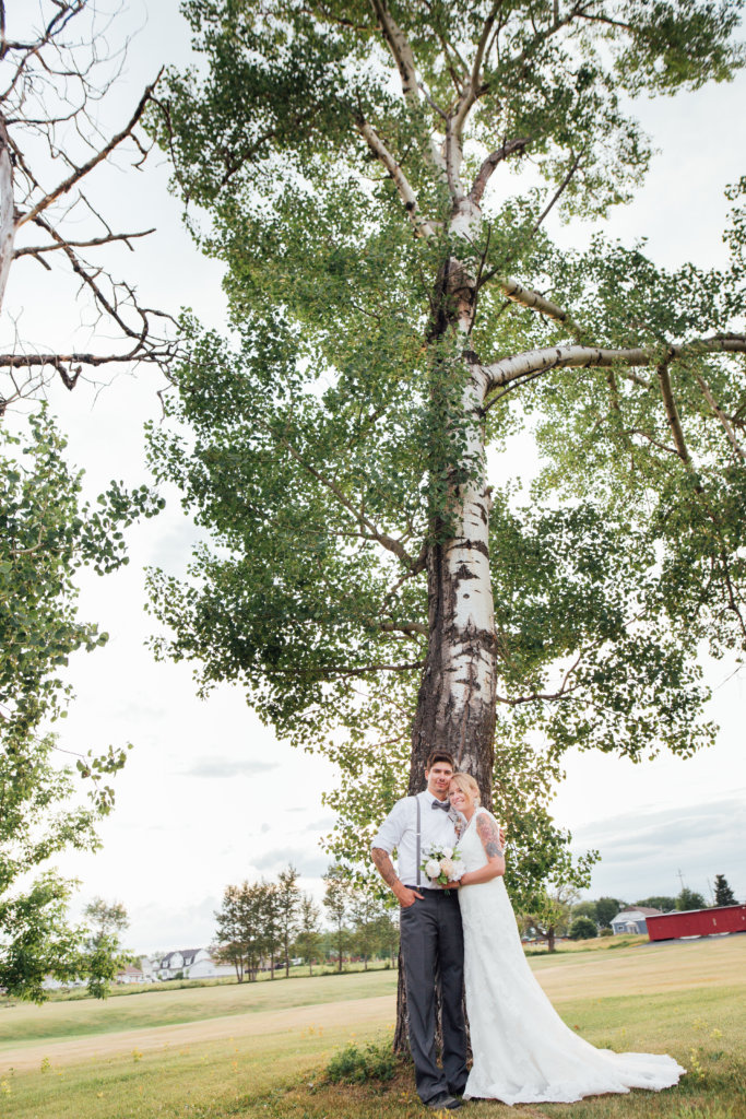 Iroquois Falls, ON • Candid Wedding Photos - 