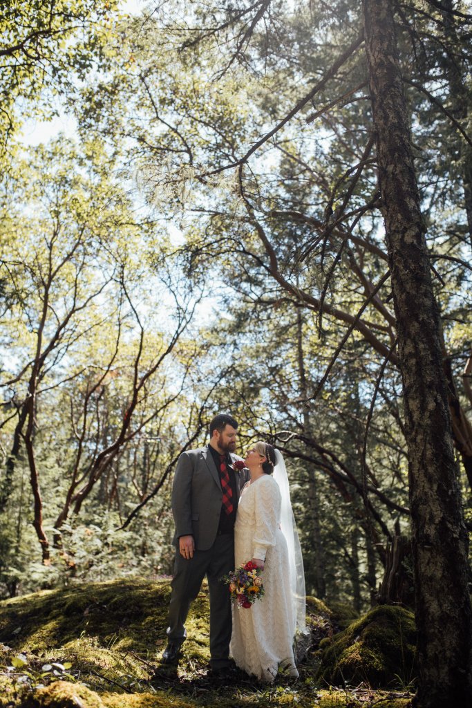 Backyard Wedding in Metchosin BC by Saidia - 