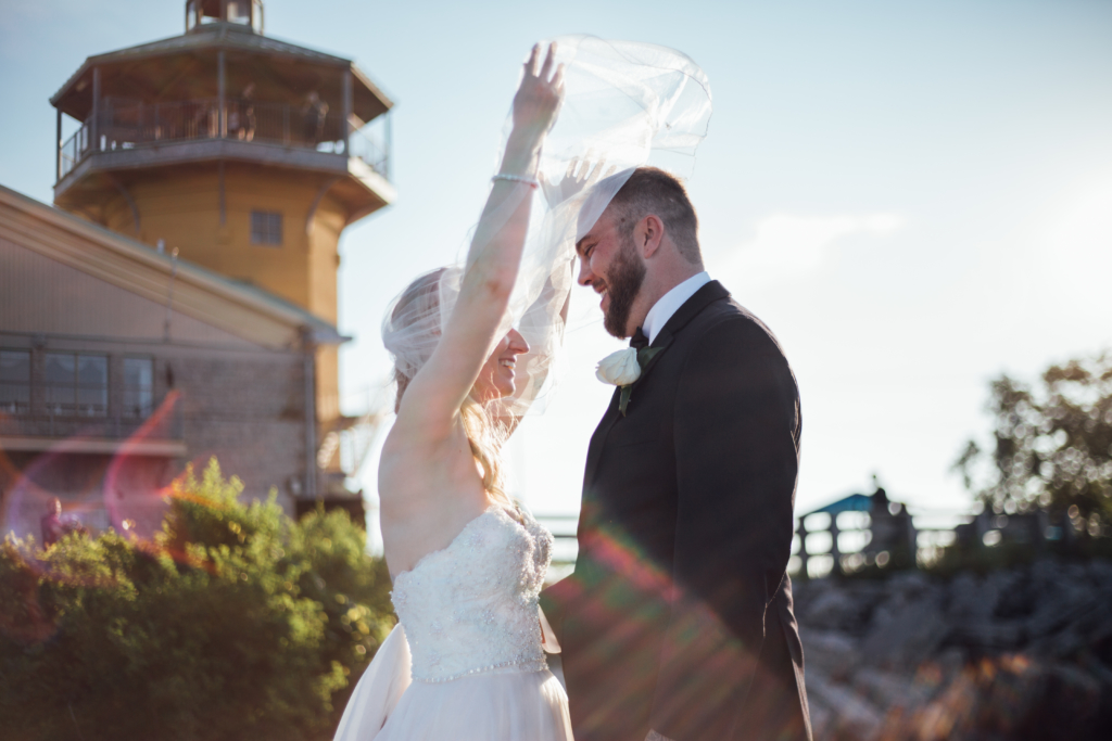 Hamilton, Ontario • A & R Wedding Photos - 