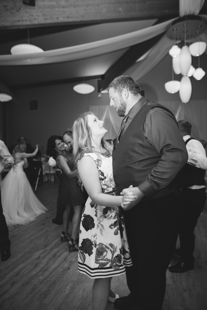 Hamilton, Ontario • A & R Wedding Photos - 