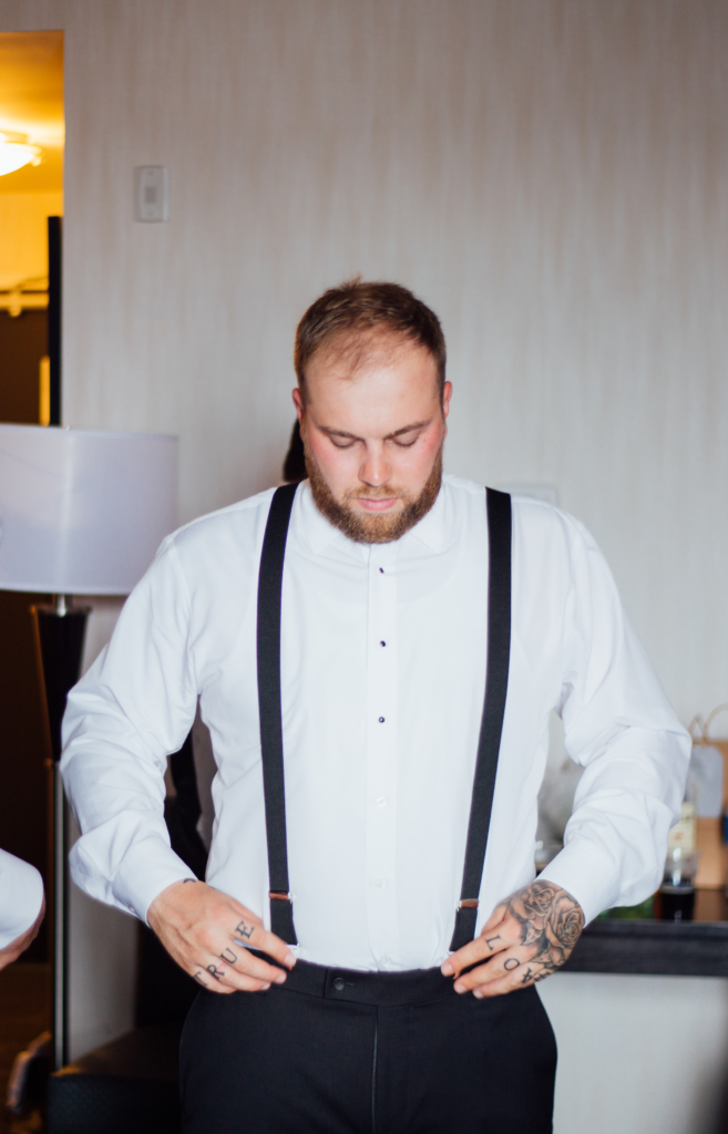 Hamilton, Ontario • A & R Wedding Photos - 
