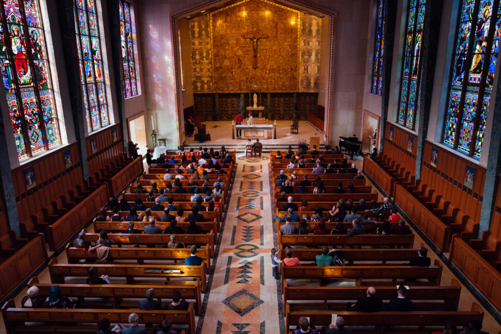 Intimate, Traditional Wedding Photos in Windermere Chapel • Saidia Photography - 