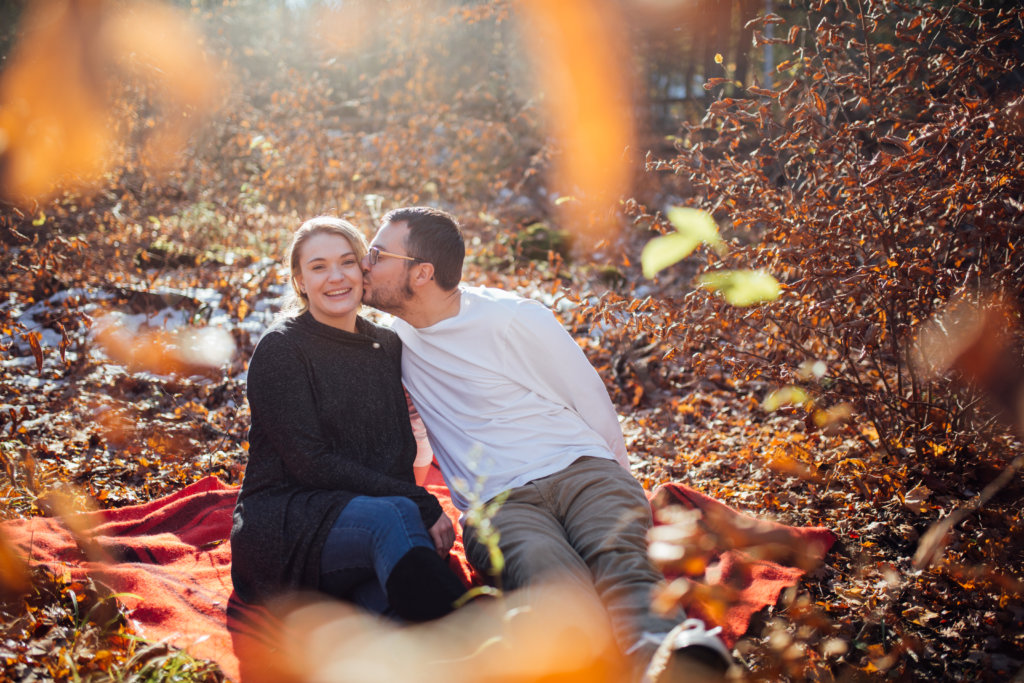 Winter Couple Session in Lanark Highlands • Saidia Photography - 