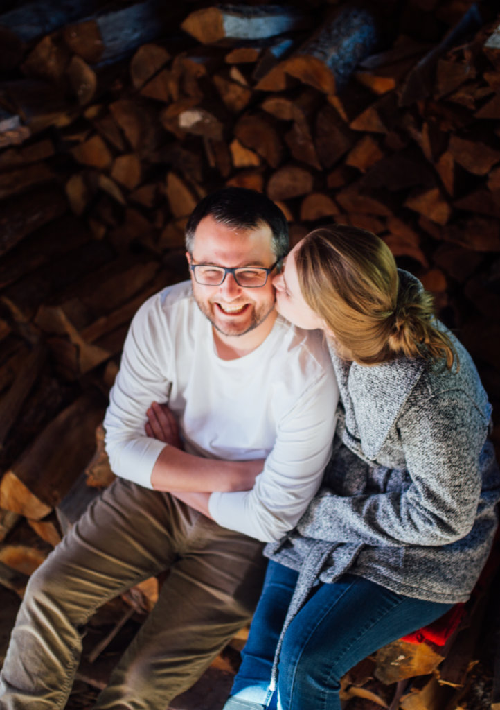 Winter Couple Session in Lanark Highlands • Saidia Photography - 