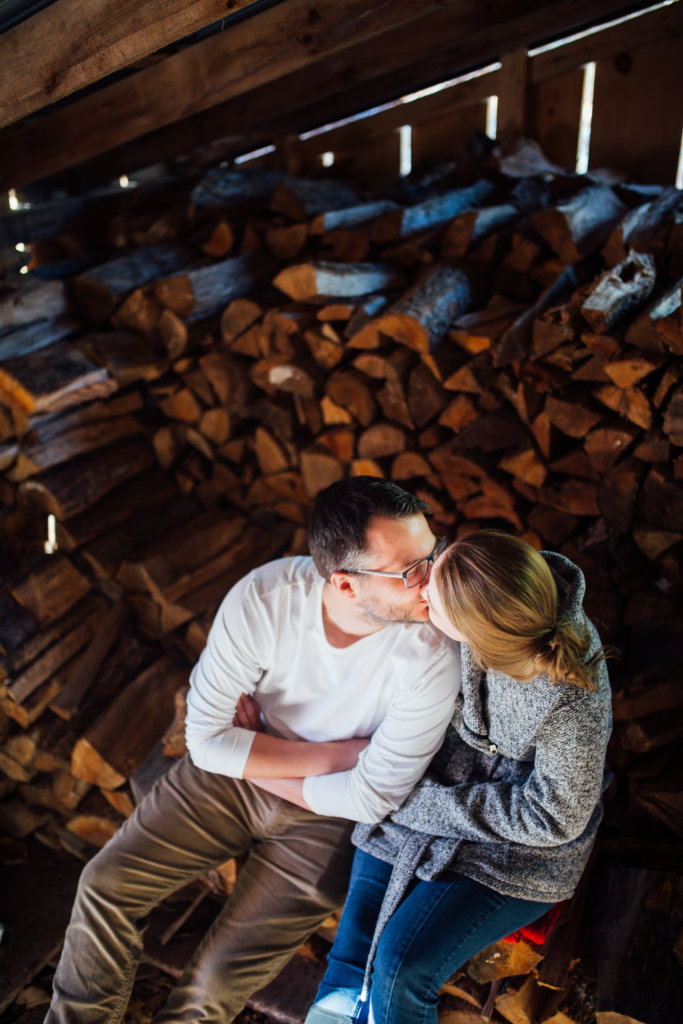 Winter Couple Session in Lanark Highlands • Saidia Photography - 