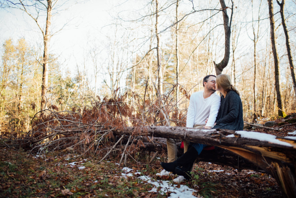 Winter Couple Session in Lanark Highlands • Saidia Photography - 