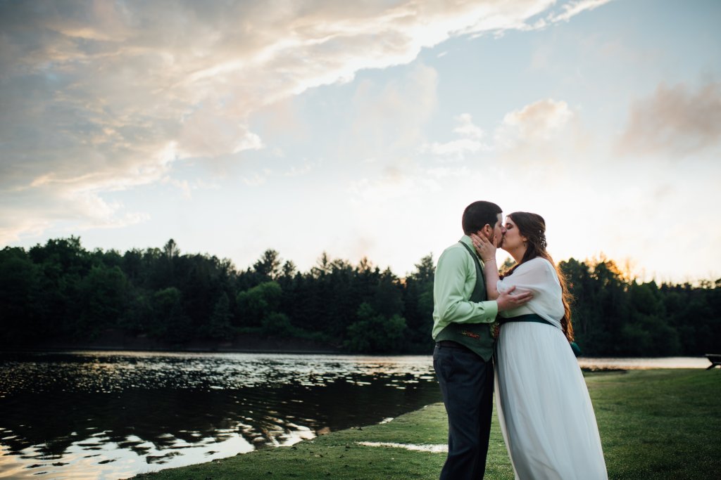 Natural, Romantic, Outdoor Wedding In Manotick, ON by Saidia Photography (Ottawa Valley, ON) - 