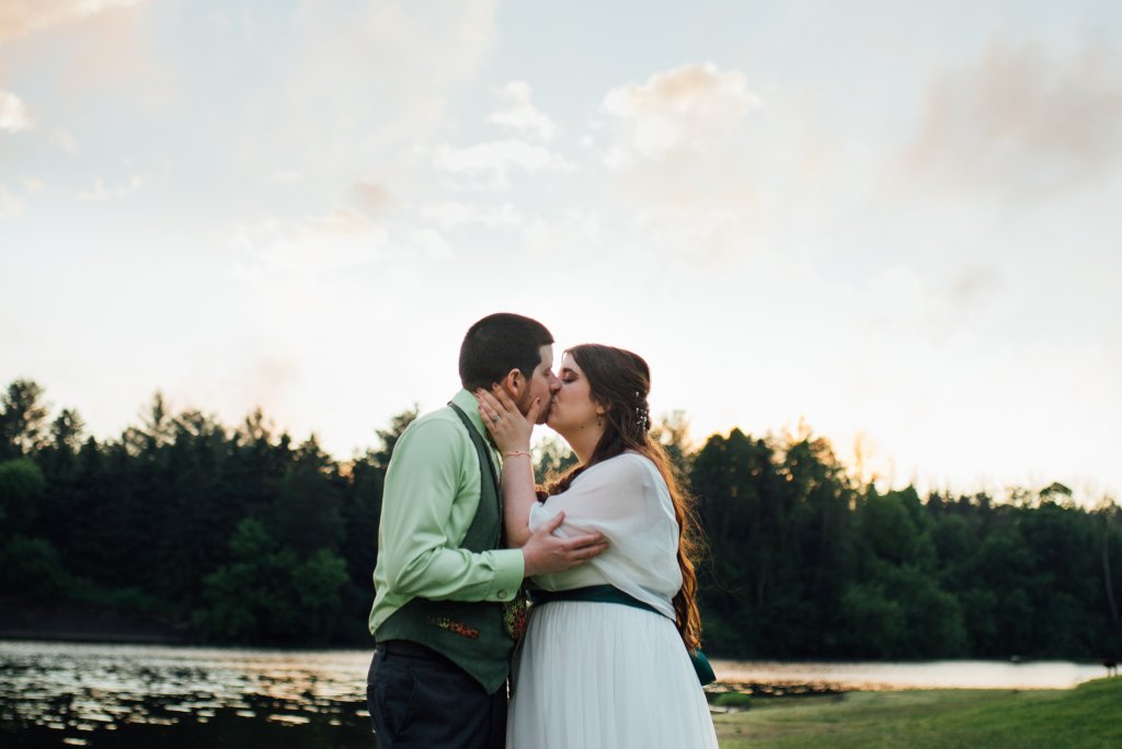 Natural, Romantic, Outdoor Wedding In Manotick, ON by Saidia Photography (Ottawa Valley, ON) - 