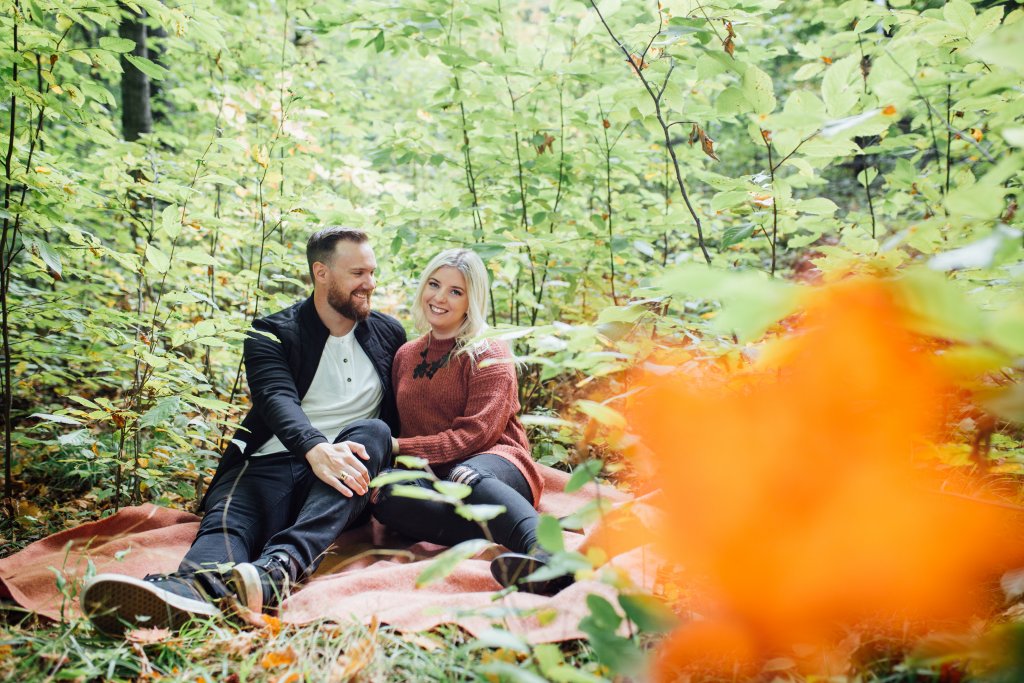 Romantic, Lifestyle Engagement in Lanark Highlands, ON (Saidia Photography) - 