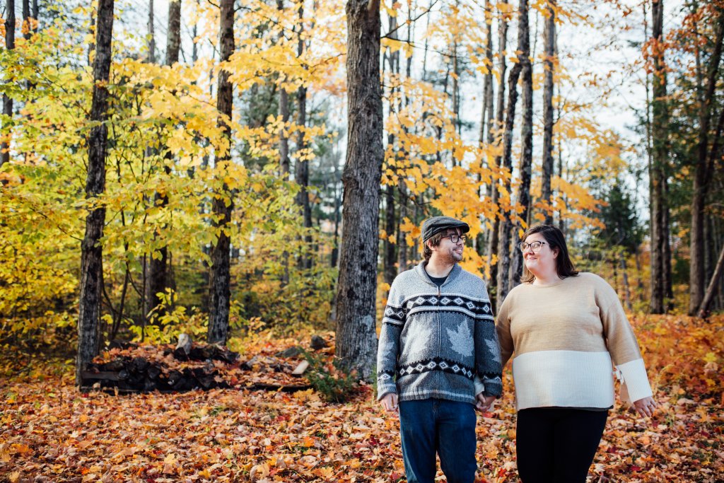 A Colourful Autumn Engagement Session in Mississippi Mills, ON by Saidia Photography - 