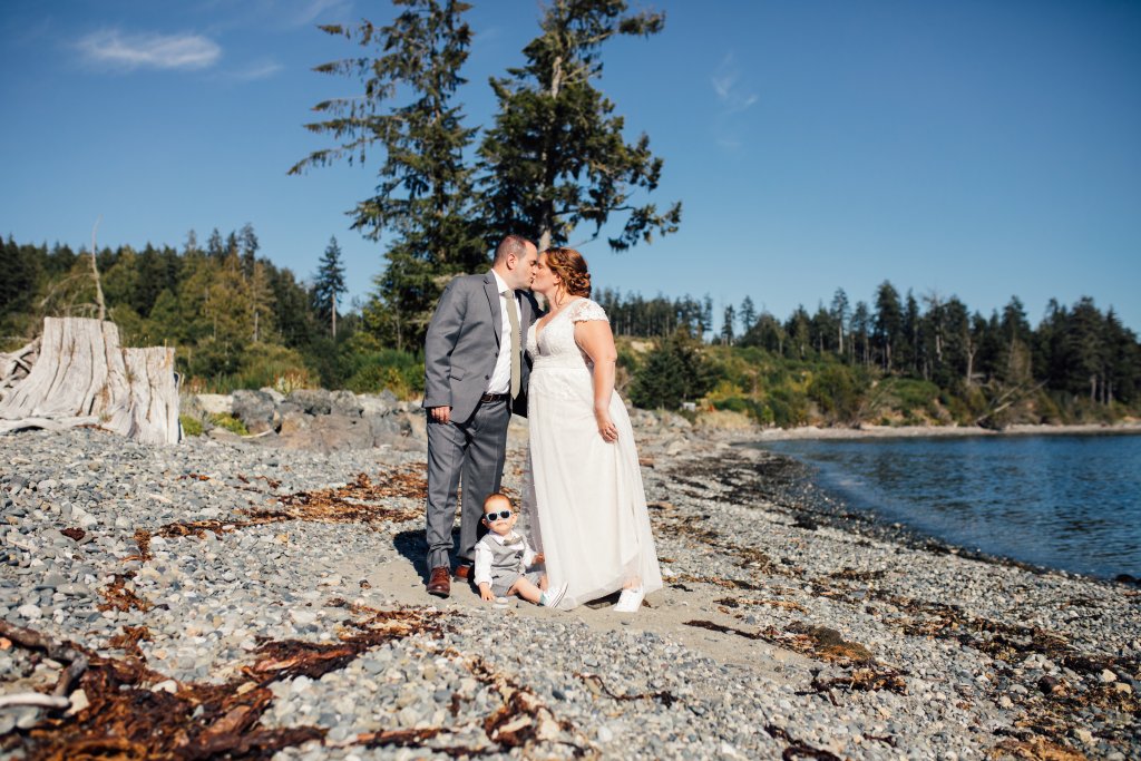 Sea Lion Estate Wedding in Shirley, BC (Vancouver Island) - 