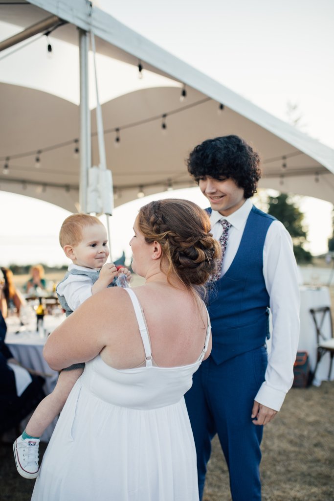 Sea Lion Estate Wedding in Shirley, BC (Vancouver Island) - 
