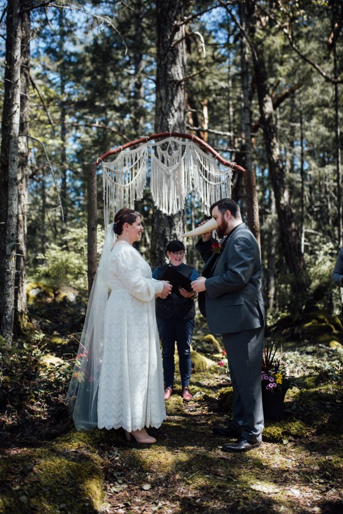 Backyard Wedding in Metchosin BC by Saidia - 