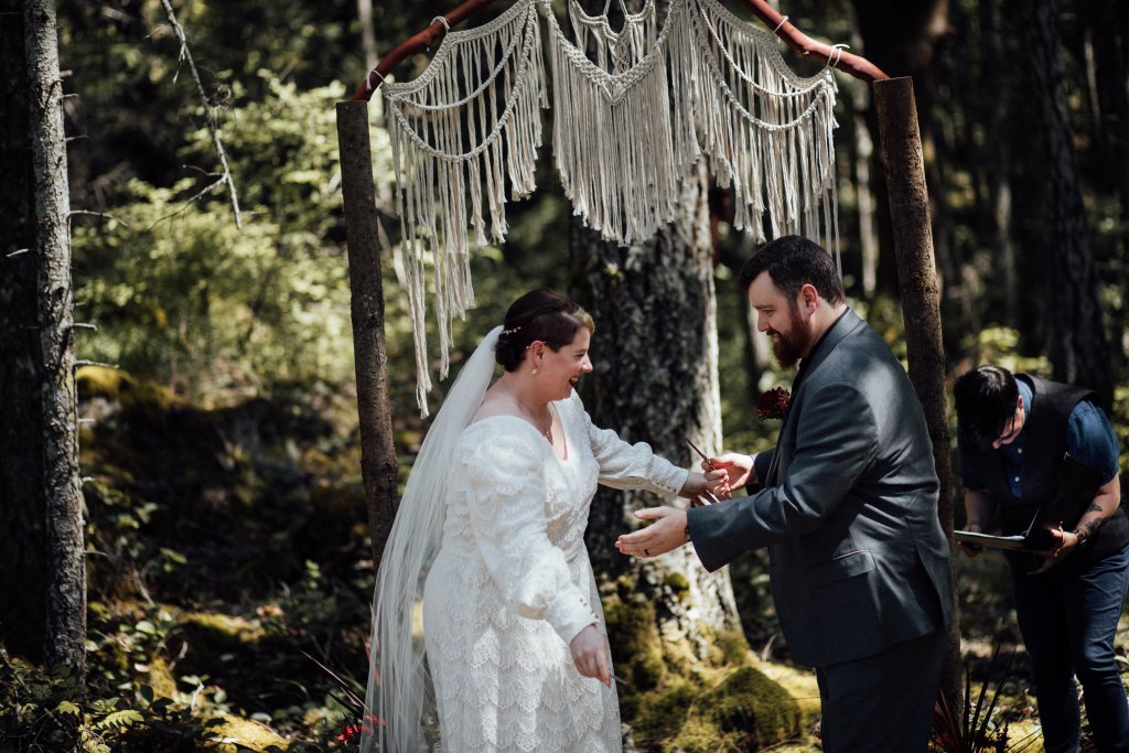 Backyard Wedding in Metchosin BC by Saidia - 