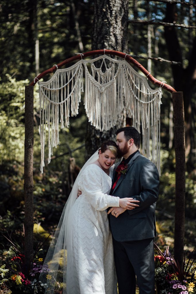 Backyard Wedding in Metchosin BC by Saidia - 