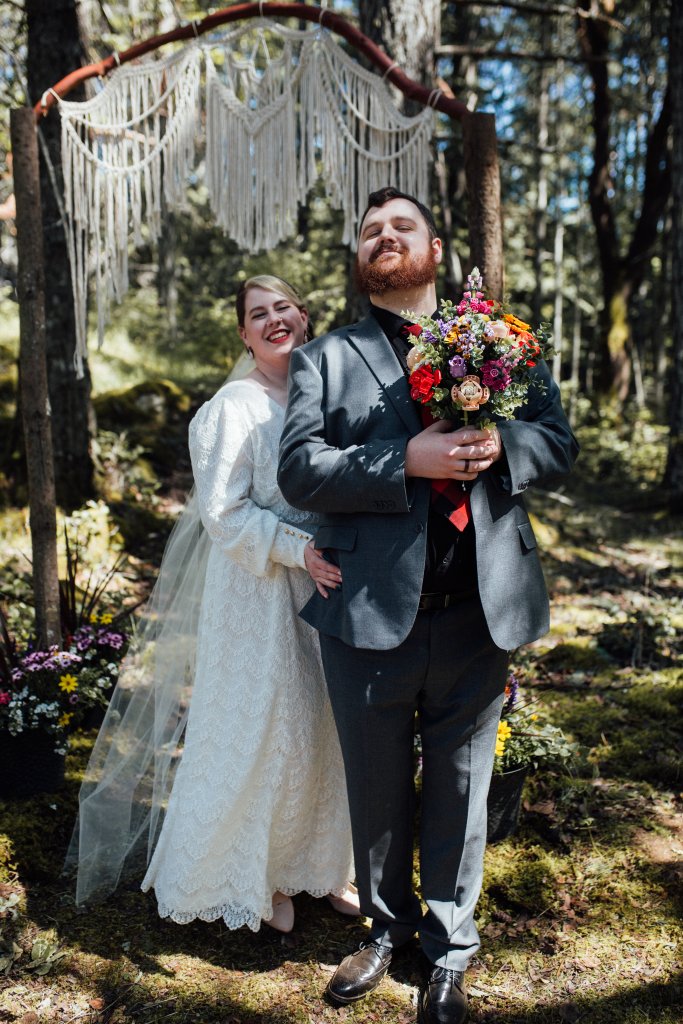 Backyard Wedding in Metchosin BC by Saidia - 