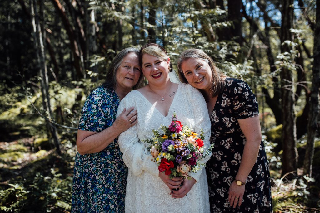 Backyard Wedding in Metchosin BC by Saidia - 