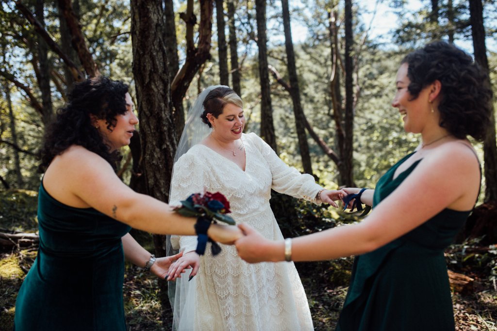 Backyard Wedding in Metchosin BC by Saidia - 