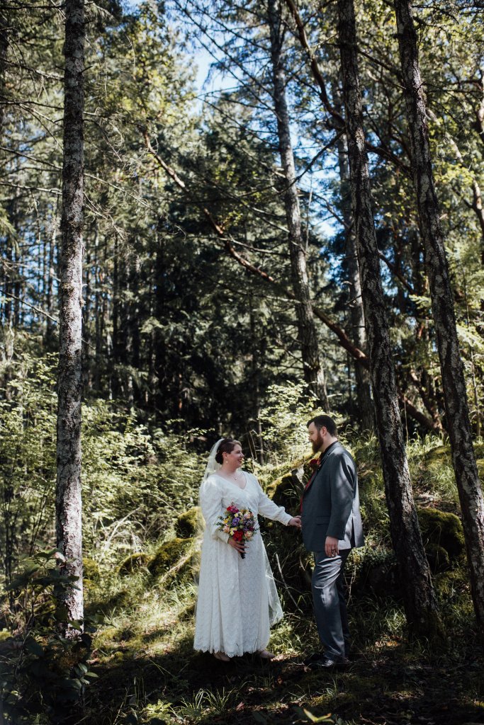 Backyard Wedding in Metchosin BC by Saidia - 