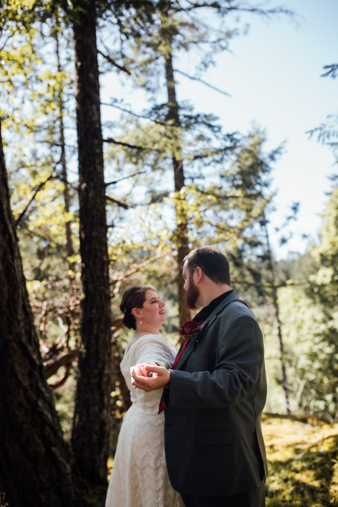 Backyard Wedding in Metchosin BC by Saidia - 