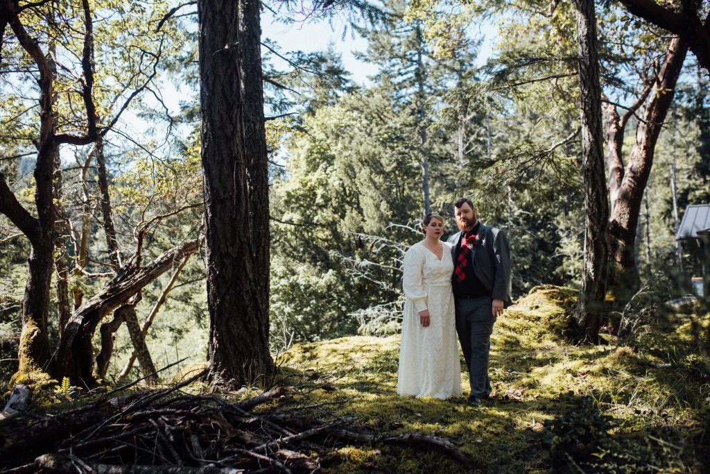 Backyard Wedding in Metchosin BC by Saidia - 