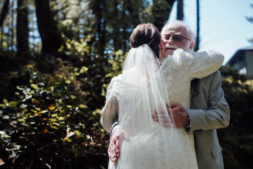 Backyard Wedding in Metchosin BC by Saidia - 